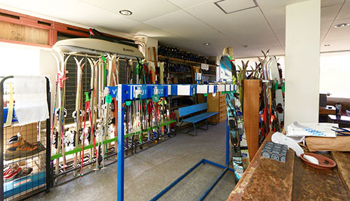 Ski drying room